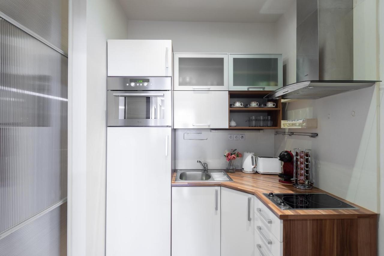 10 Min City Centre 5 People Apartment, Free Coffee Praag Buitenkant foto