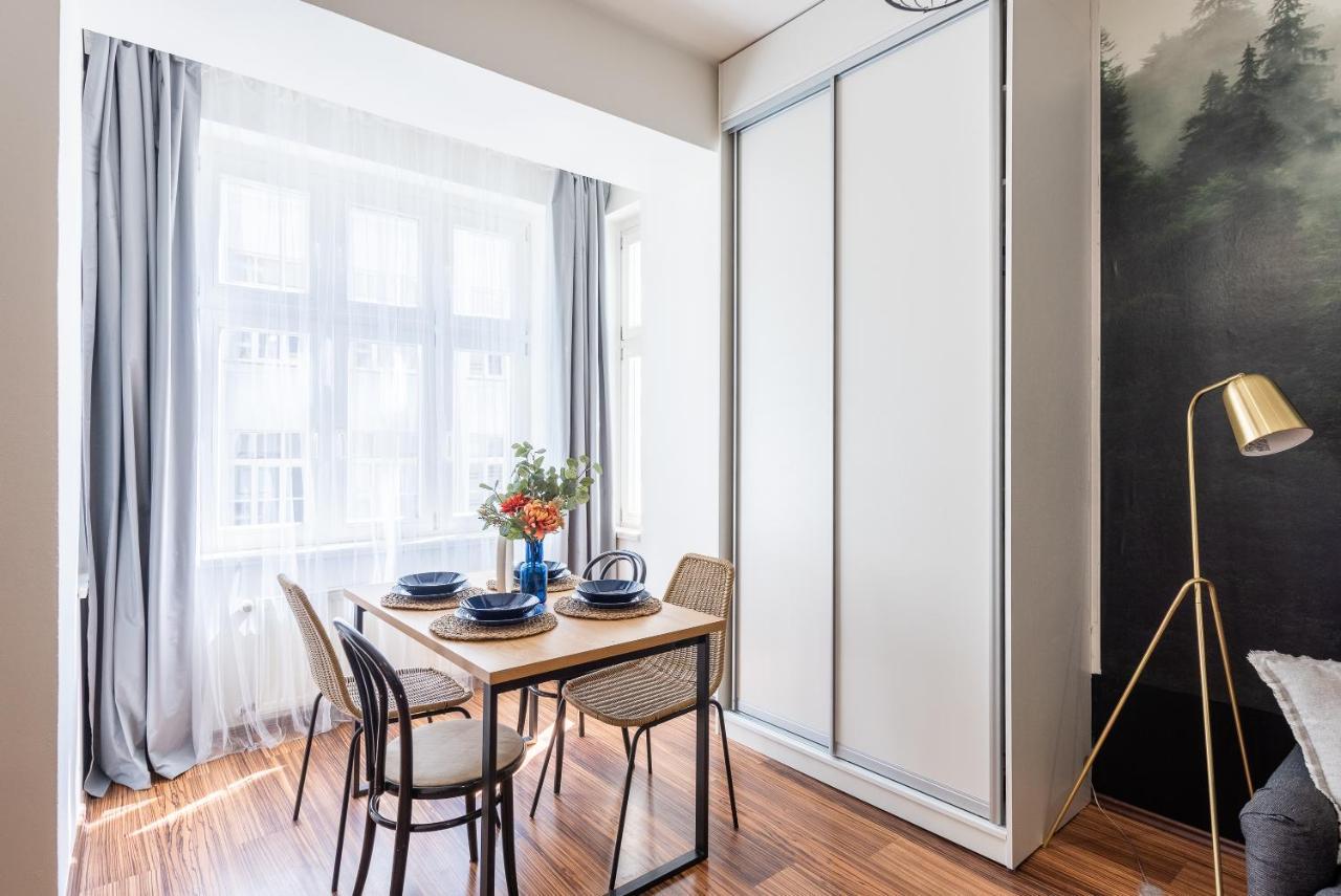 10 Min City Centre 5 People Apartment, Free Coffee Praag Buitenkant foto